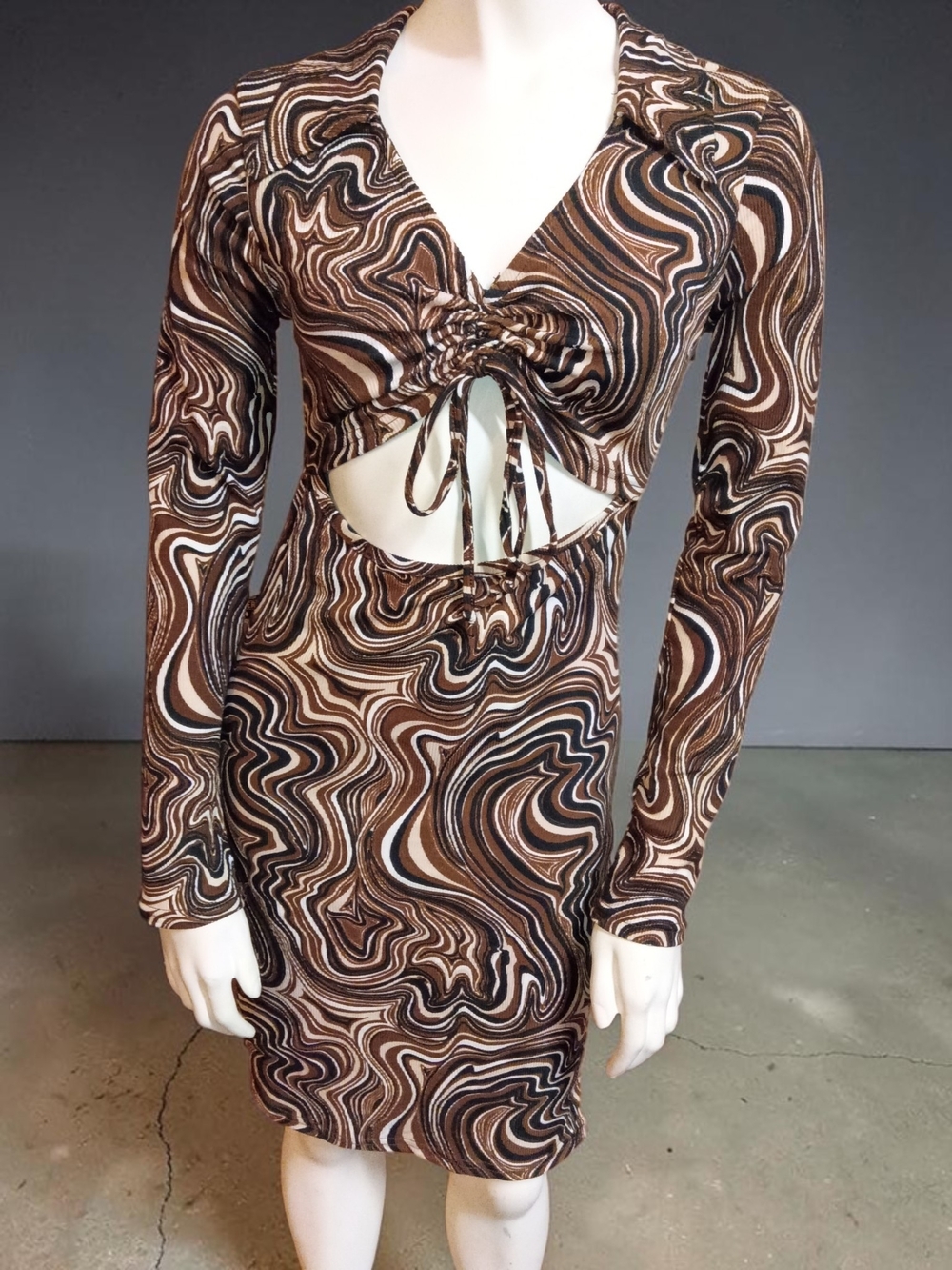 Justify bodycon dress with front cut out - brown abstract design size medium